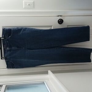 Gloria Vanderbilt Jean (Amanda)